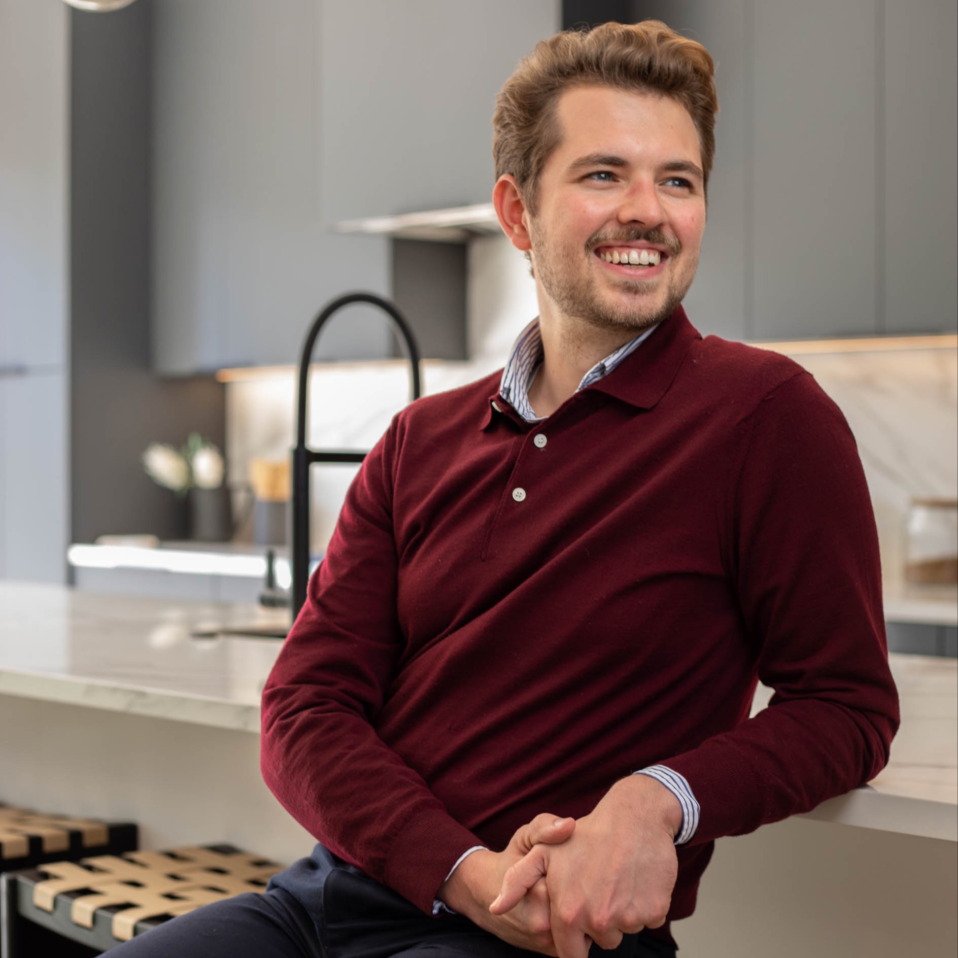 Headshot of Elliott Burdin