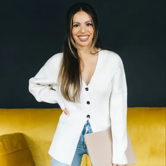 Ceci Charlton, Agent in  - Compass