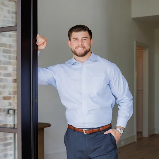 Adam Elliott, Agent in  - Compass