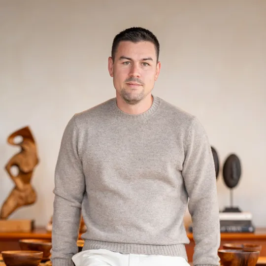 Luke Auen, Agent in  - Compass