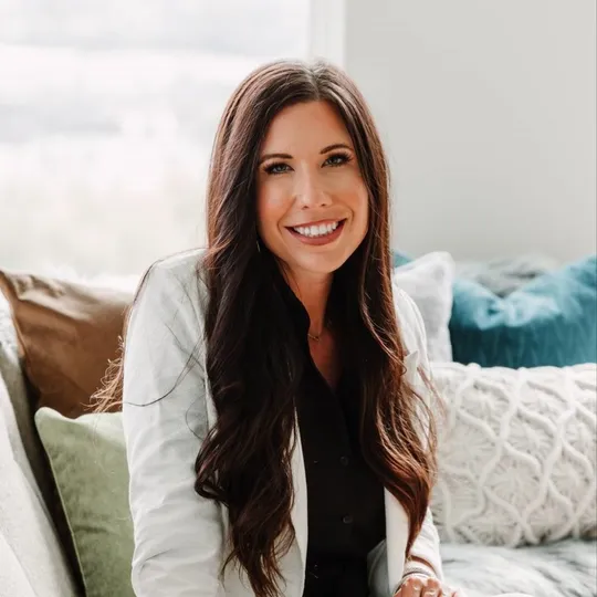 Tara Swint Crenshaw, Agent in  - Compass