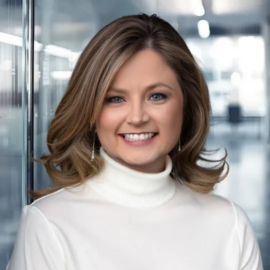 Cami Rodriguez, Agent in  - Compass