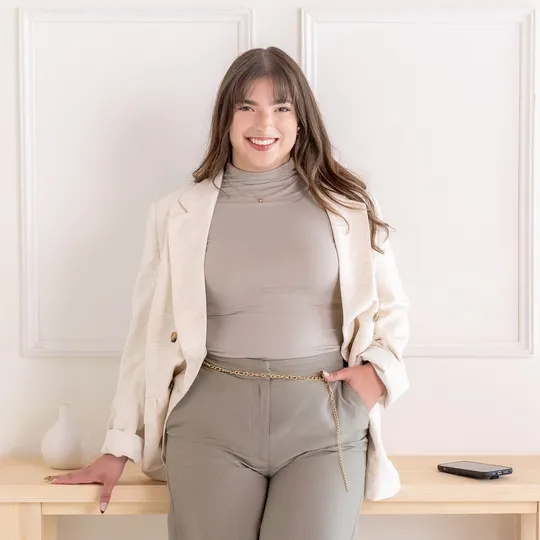 Sofia De Los Santos, Agent in  - Compass