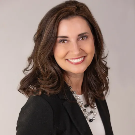 Jennifer Fitze, Agent in  - Compass