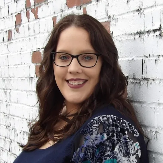 Madilyn Copas, Agent in  - Compass