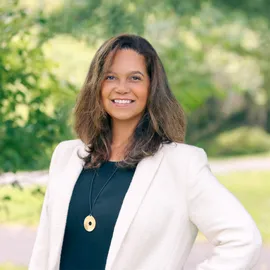 Amy Mccampbell, Agent in  - Compass