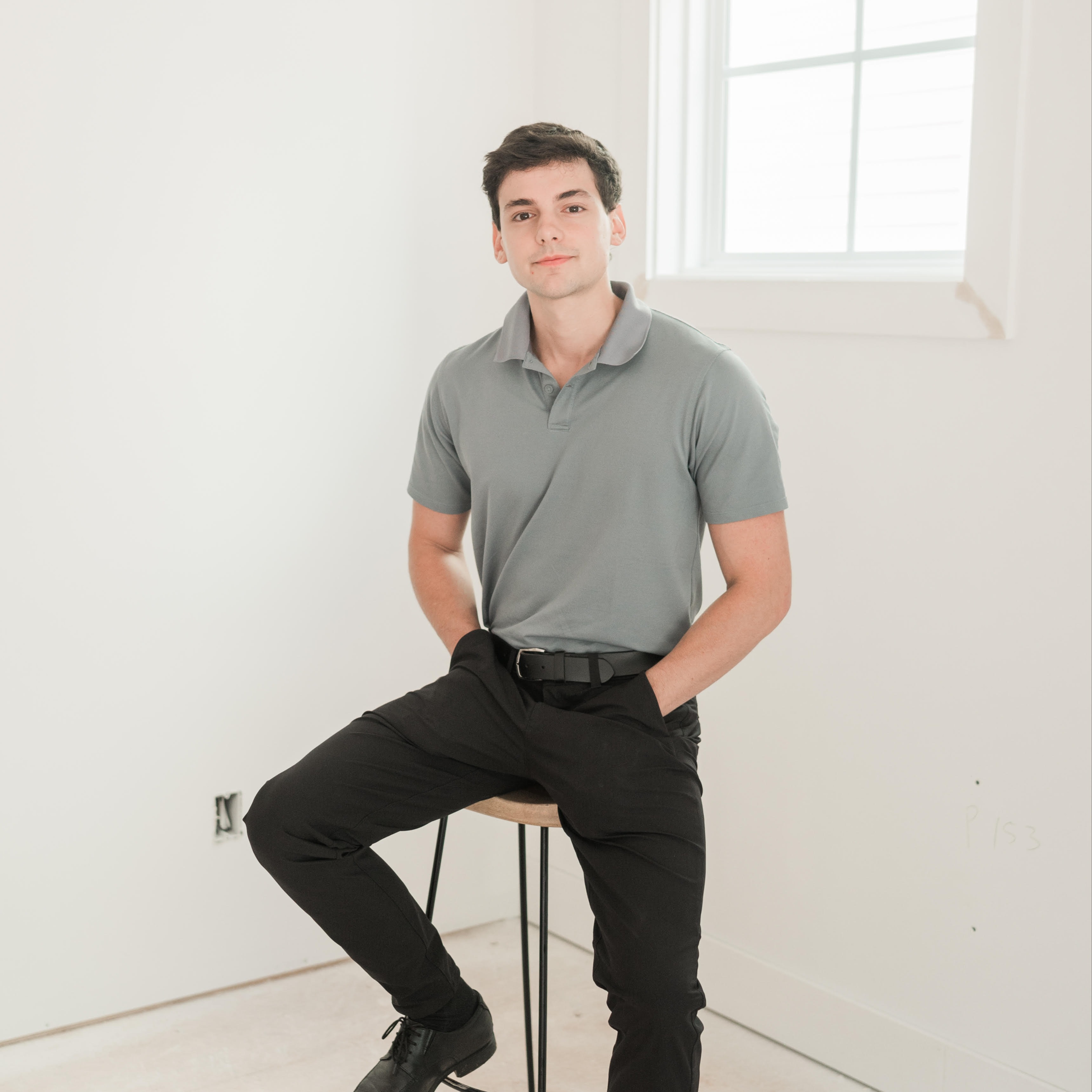 Headshot of Gabriel Nunes