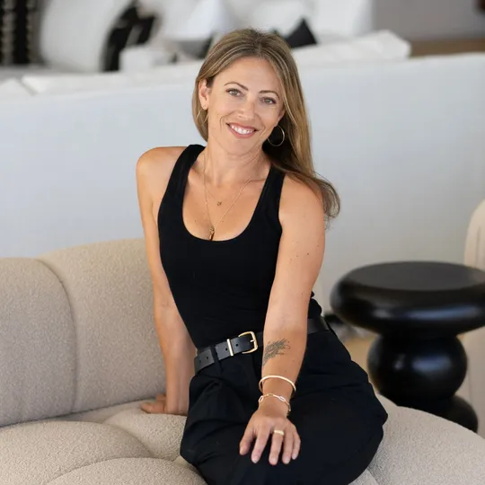 Nicole Strober, Agent in  - Compass