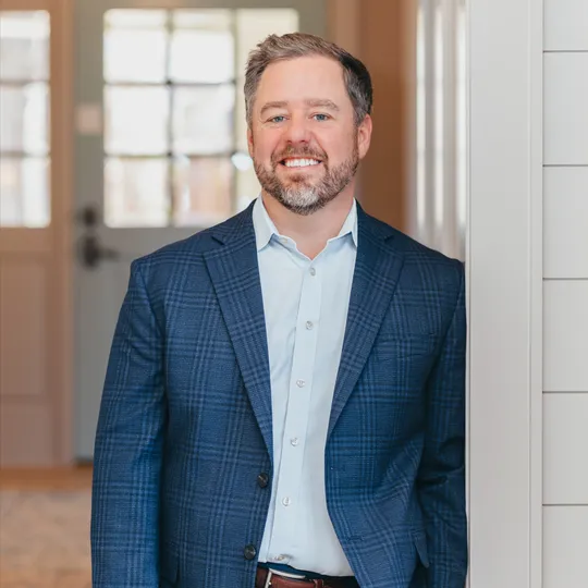 Dillon Dewald, Agent in  - Compass