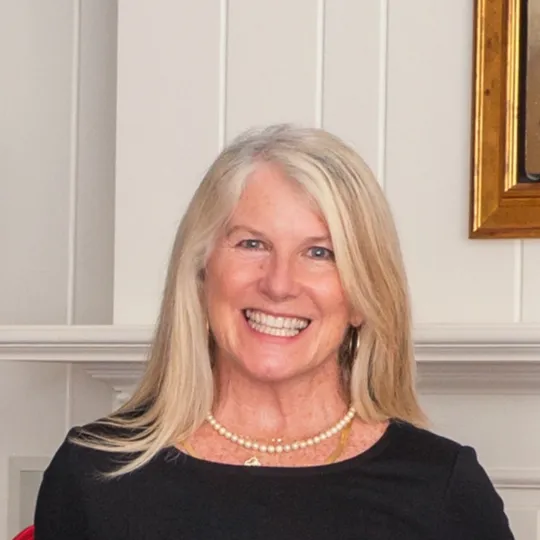 Laura McCain, Agent in  - Compass