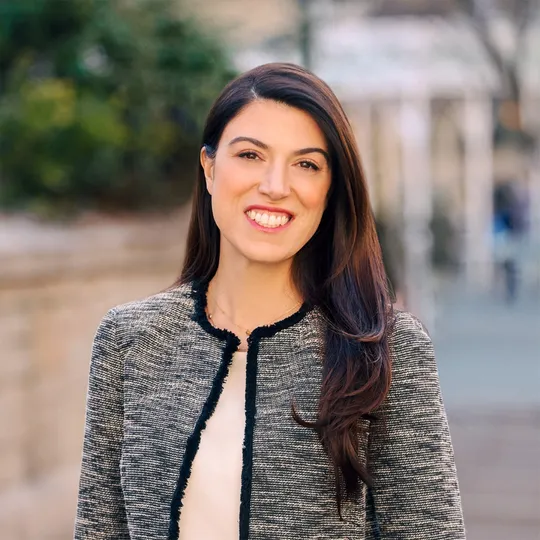 Flora Lampou, Agent in  - Compass