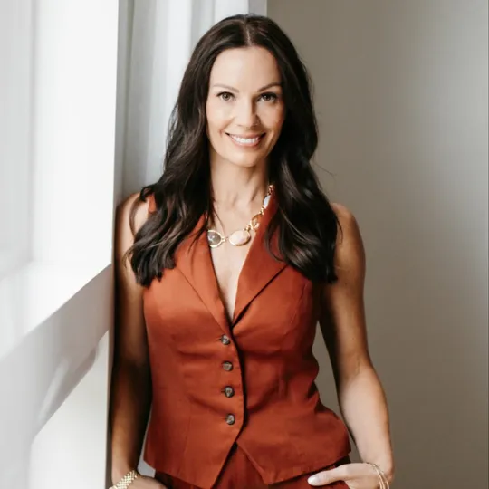 Lacey Newman, Agent in  - Compass