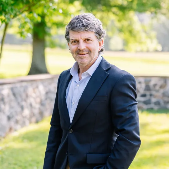 Tony Mottola, Agent in  - Compass