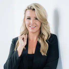 Brittany Rodrigues, Agent in  - Compass