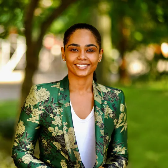 Shantal Cooper, Agent in  - Compass