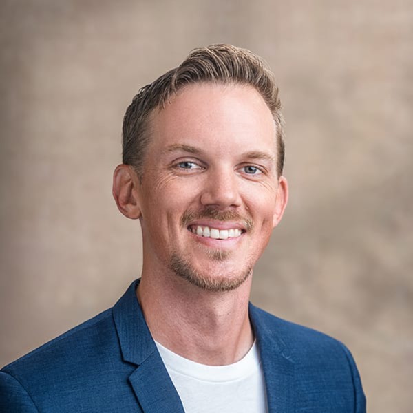 Headshot of Zachary Higgins