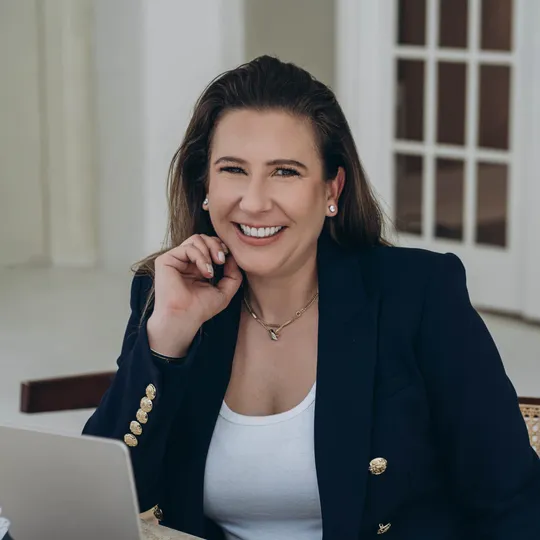 Megan Gianopulos, Agent in  - Compass