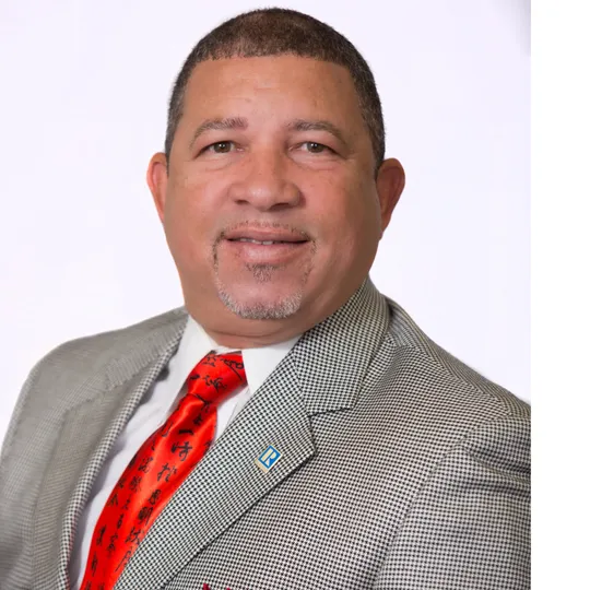 Dennis Prevost, Agent in  - Compass