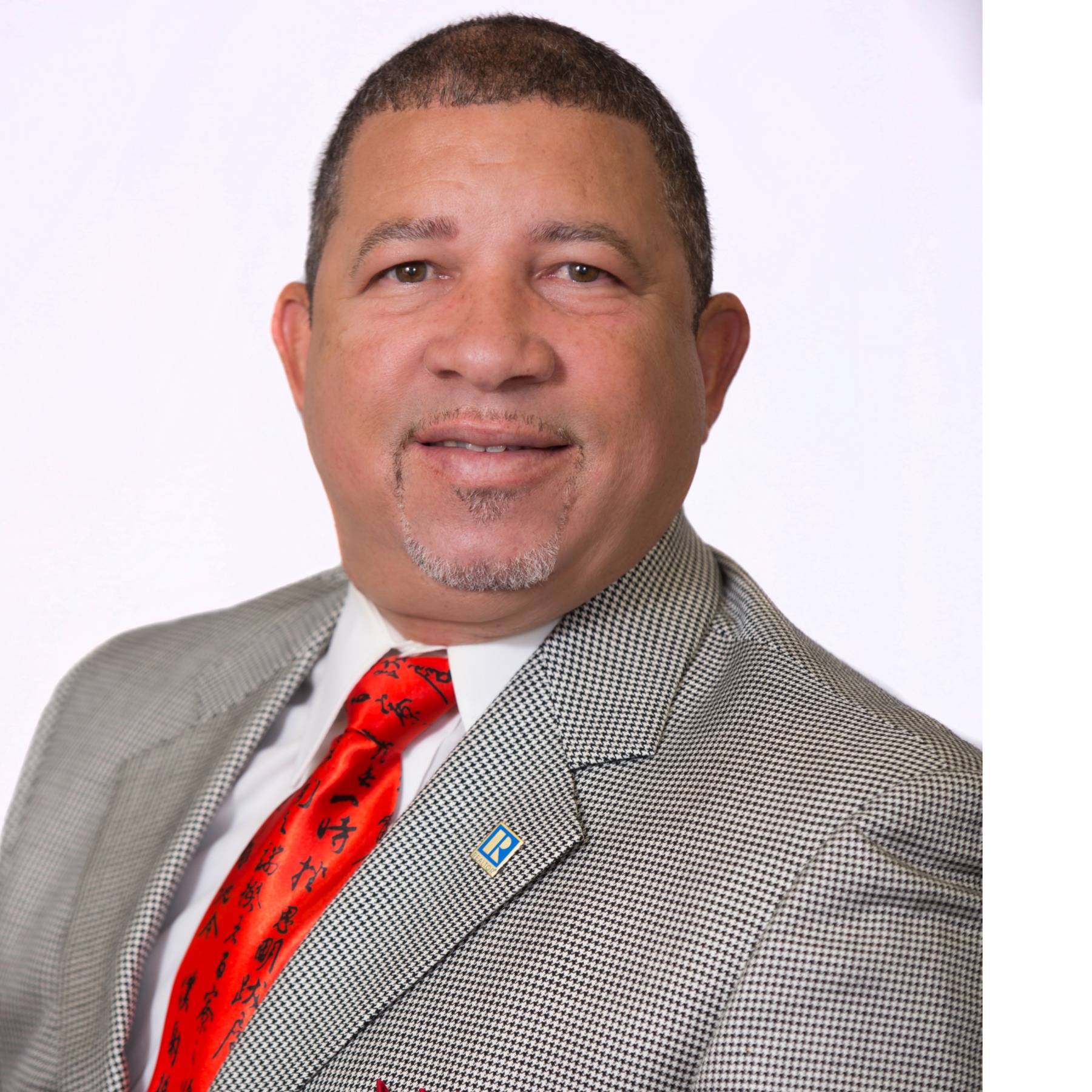 Headshot of Dennis Prevost