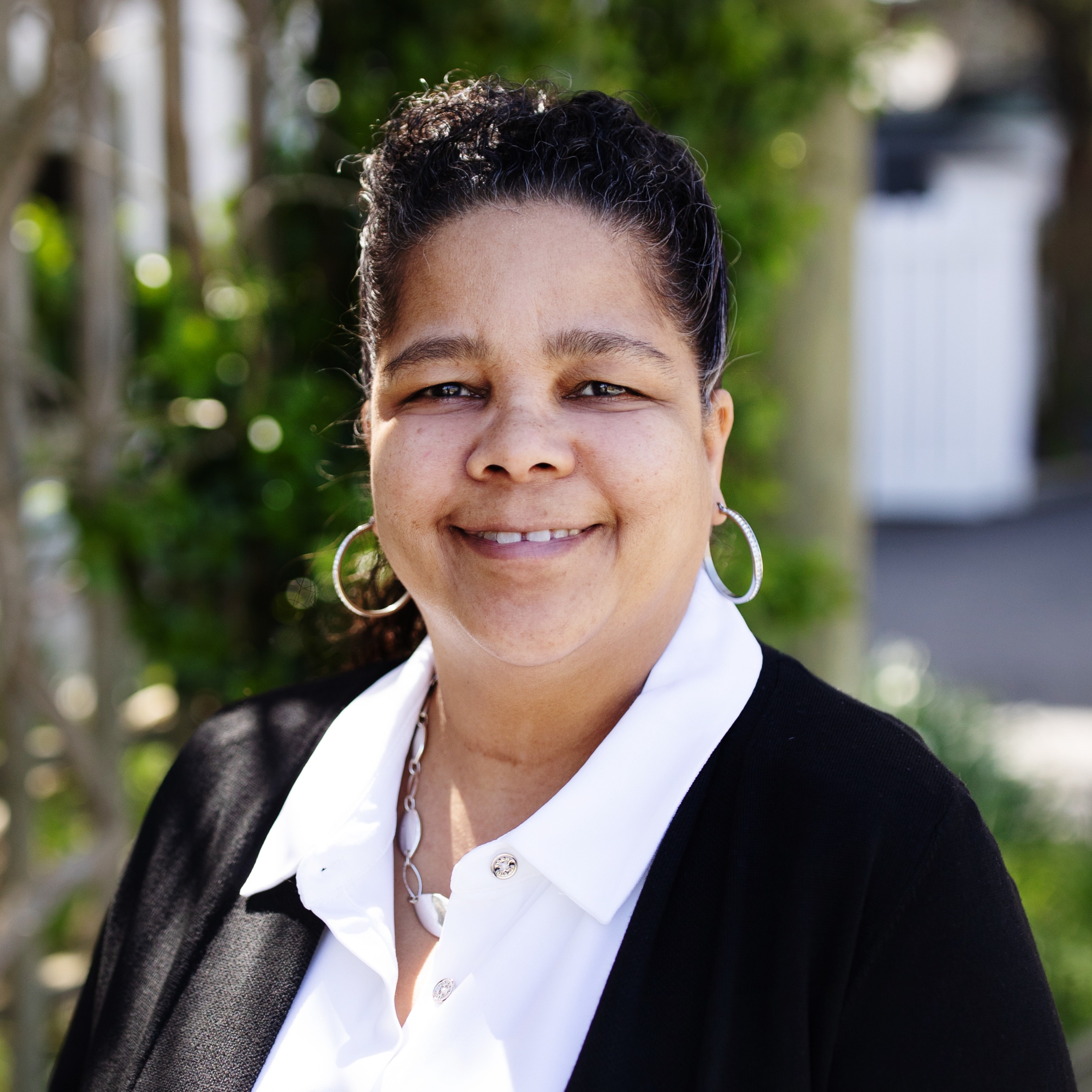Headshot of Carolyn Figueroa