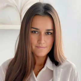 Andrea Achimas, Agent in  - Compass