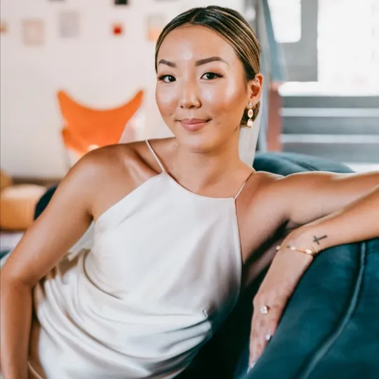 Hannah Haan, Agent in  - Compass