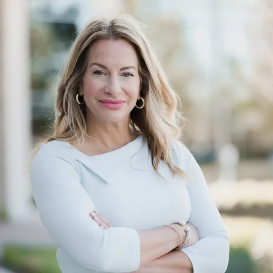 Virginia Simmons, Agent in  - Compass