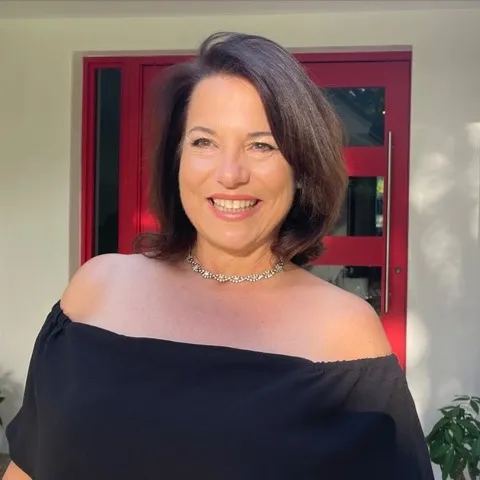 Liliana I Galdo PA, Agent in  - Compass