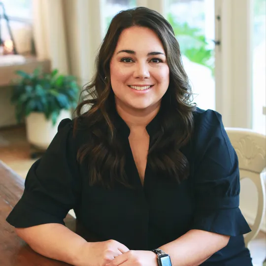 Adrianna Parrott, Agent in  - Compass