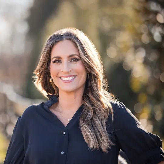 Lisa Pullen, Agent in  - Compass