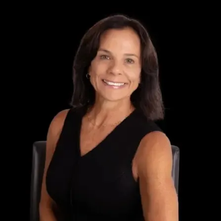 Stephanie Perlman-Garcia, Agent in  - Compass