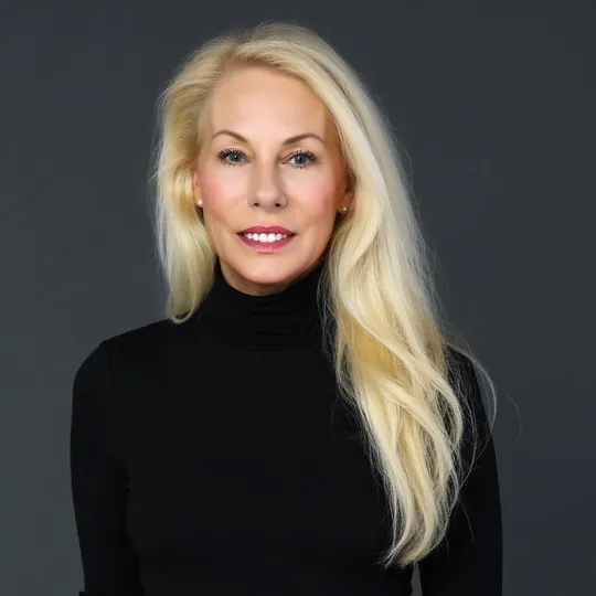 Debbie Hudnall, Agent in  - Compass