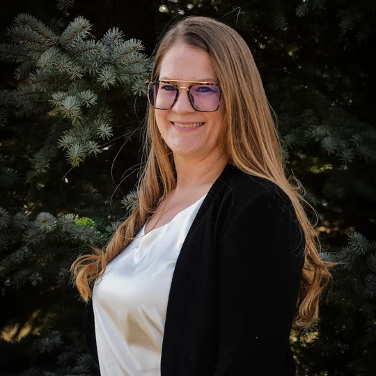 Rebekah Davis, Agent in  - Compass