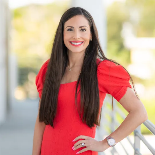 Leslie Woolley, Agent in  - Compass