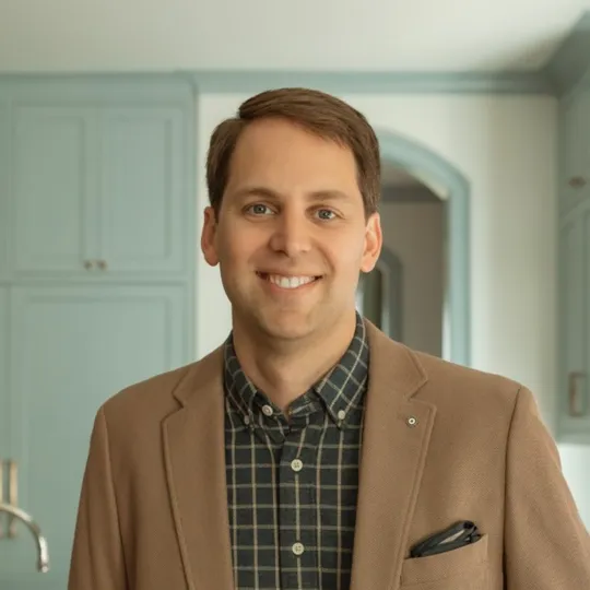 Clay Smiley, Agent in  - Compass