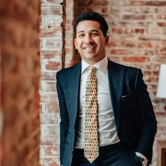 Martin Goldfarb, Agent in  - Compass