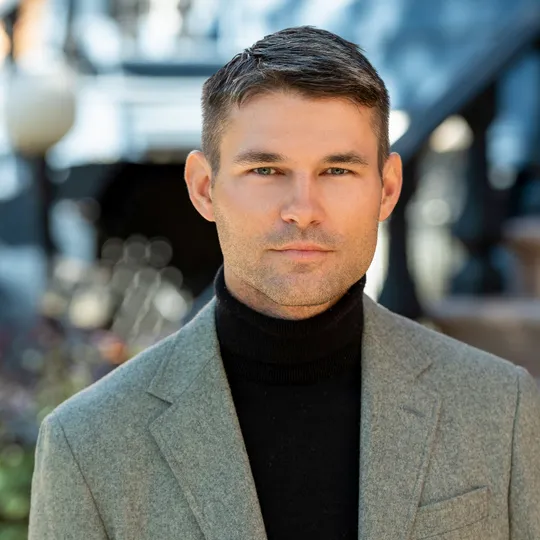 Jason Knight, Agent in  - Compass