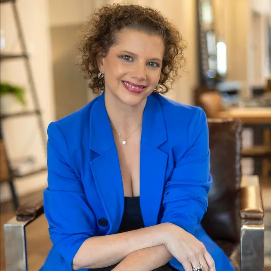 Alexis McCarty, Agent in  - Compass