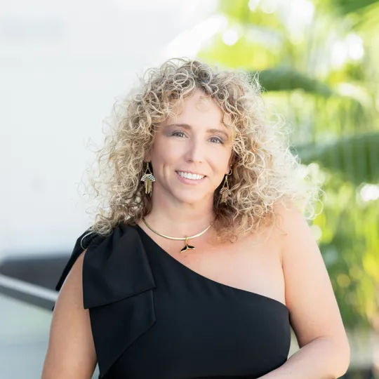 Taryn Bergstrom, Agent in  - Compass