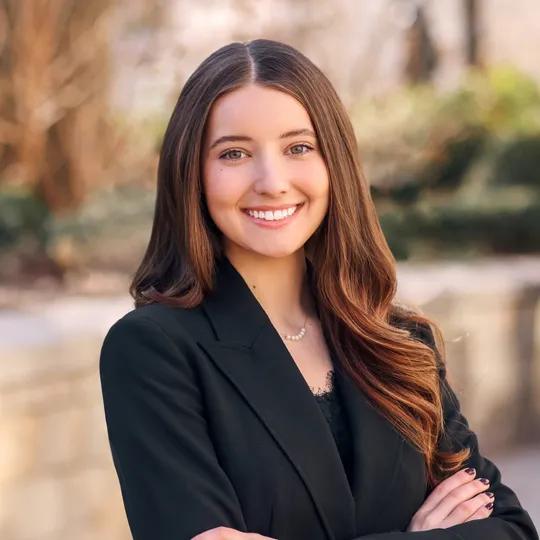 Alayna Hoschak, Agent in  - Compass