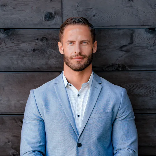 James Ransom, Agent in  - Compass