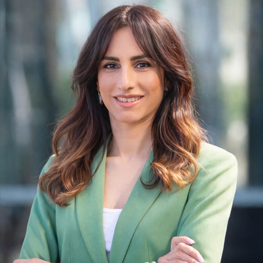 Headshot of Simran Grewal