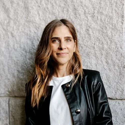 Dalia Glazer, Agent in  - Compass