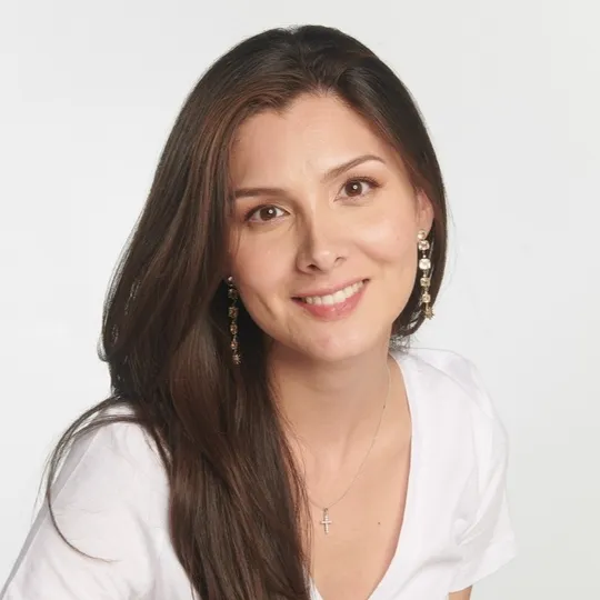 Rosy Marroquin, Agent in  - Compass