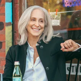 Perri DeFino, Agent in  - Compass