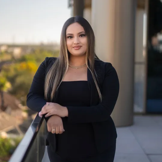 Nathalia Barragan, Agent in  - Compass