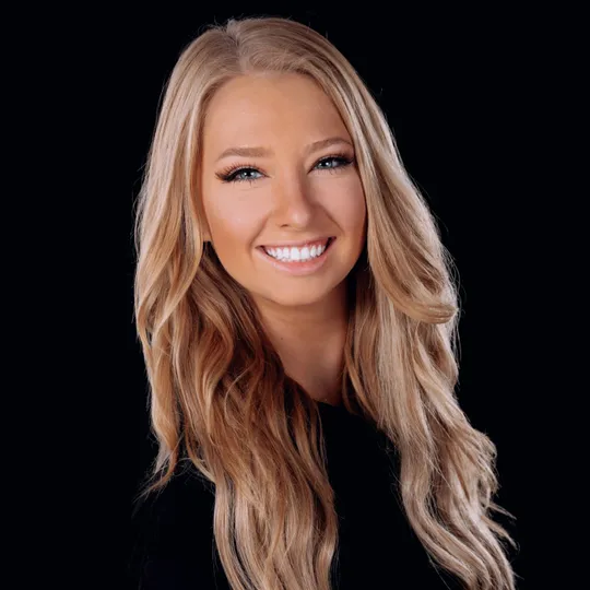 Megan Keruskin, Agent in  - Compass