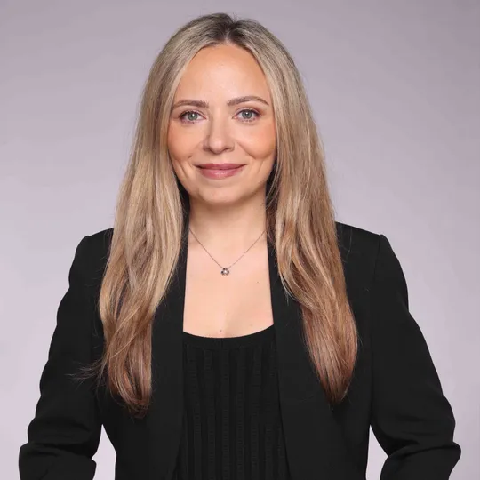 Sanaz Sepidar, Agent in  - Compass