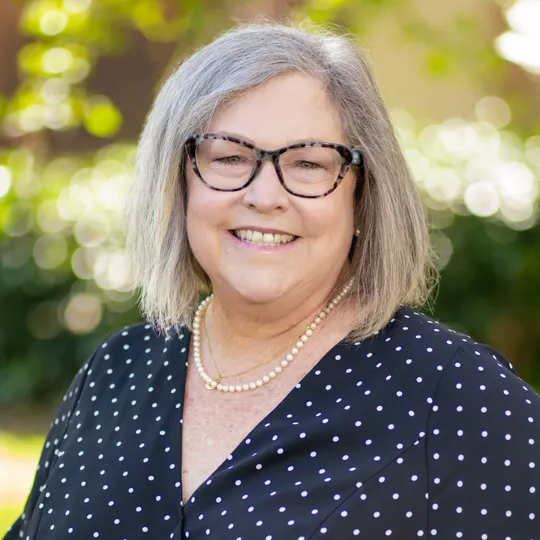 Diane Schneider, Agent in  - Compass