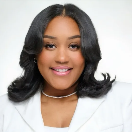 Vannah Middleton, Agent in  - Compass